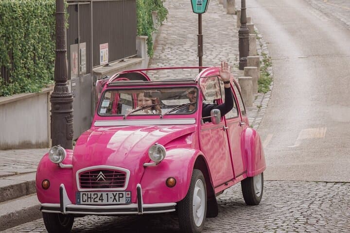 1h30 Private Guided Tour in a Pink Citroën 2CV