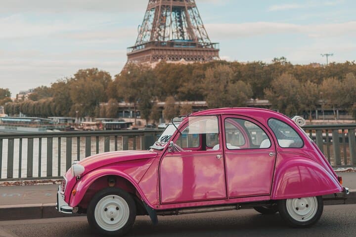 1h30 Private Guided Tour in a Pink Citroën 2CV