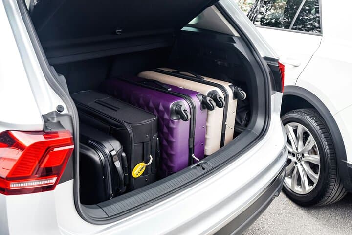 Private Transfer CDG Airport→ Disneyland by Sedan
