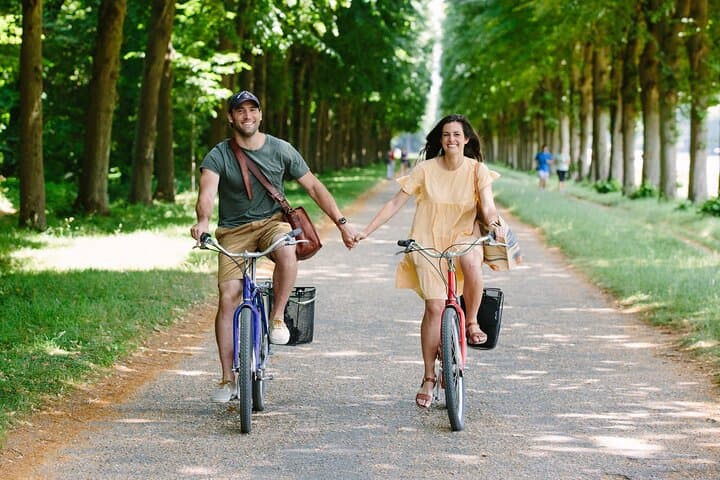 Versailles Half Day Bike Tour with Marie Antoinette's Hamlet