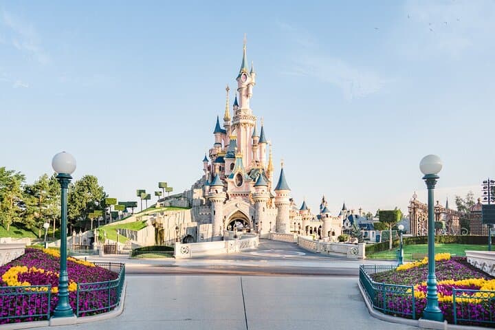 Disneyland® Paris Express Shuttle with Ticket from Central Paris