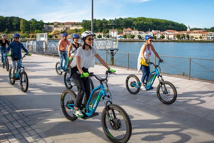 Electric Scooter Excursion with Tapas Aperitif