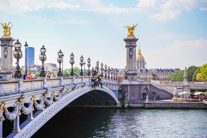 Paris Highlights from Rouen | Private Tour | Guide Optional