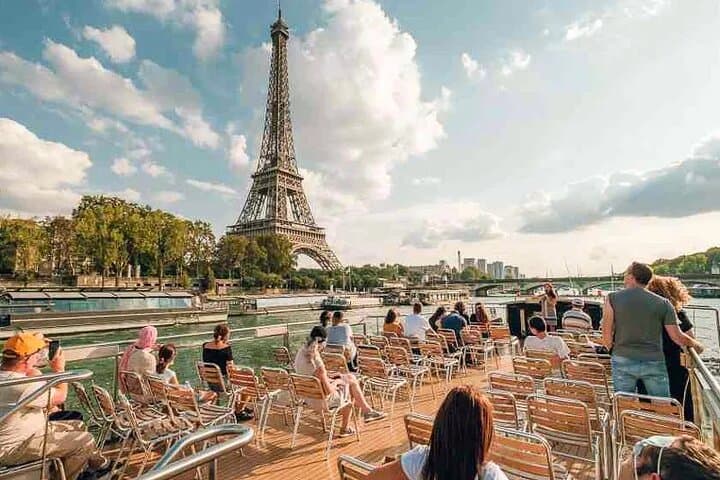 Paris Delights from Le Havre Port including Deluxe River Cruise