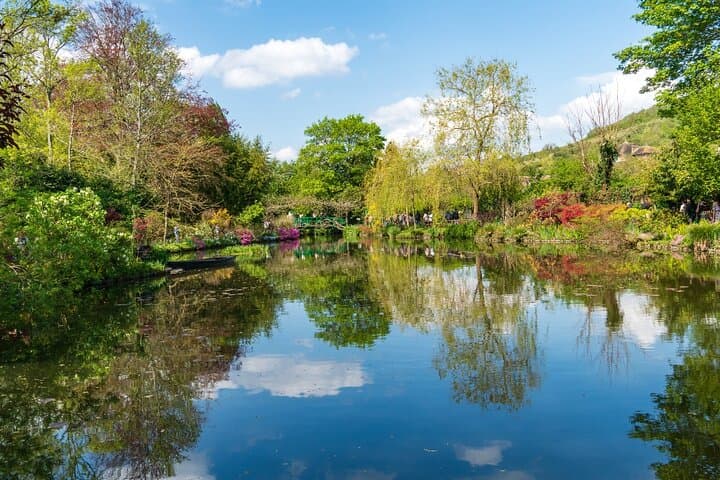 Giverny And Monets Gardens Private Tour from Paris
