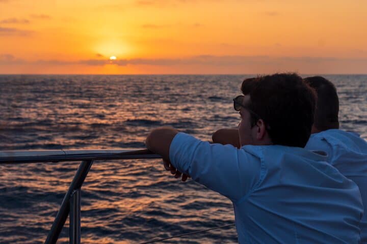 Catamaran Cruise - Bloodthirsty Islands Sunset