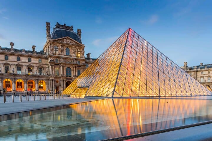Paris Big Walking Tour with Audioguide on Your Smartphone