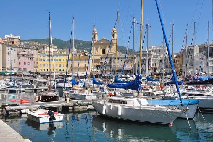 Explore Bastia in 60 minutes with a Local