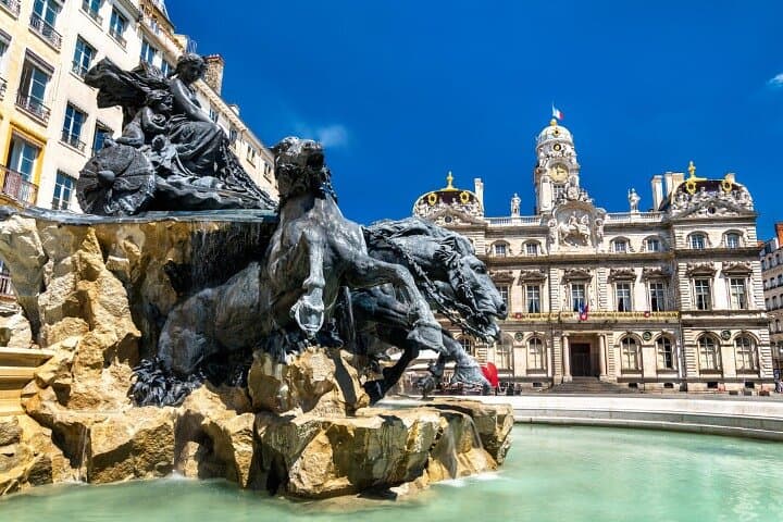 Lyon Self Guided Walking Tour with an App