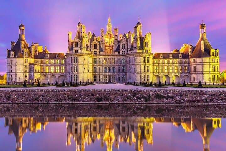Paris VIP: Loire Valley Castles VIP Chauffeur Driven Tour 12hrs