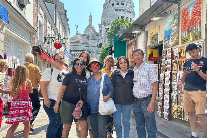 Paris Highlights Private and Customizable Tour