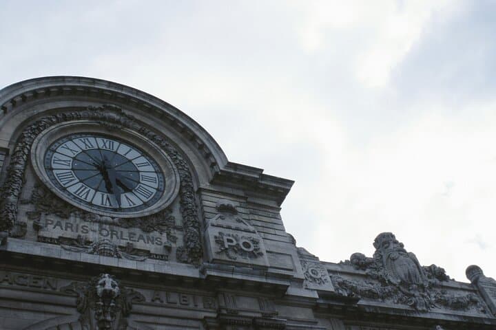 Paris Private Seine Walk, LoveLocks Bridge, Musée d'Orsay Tickets