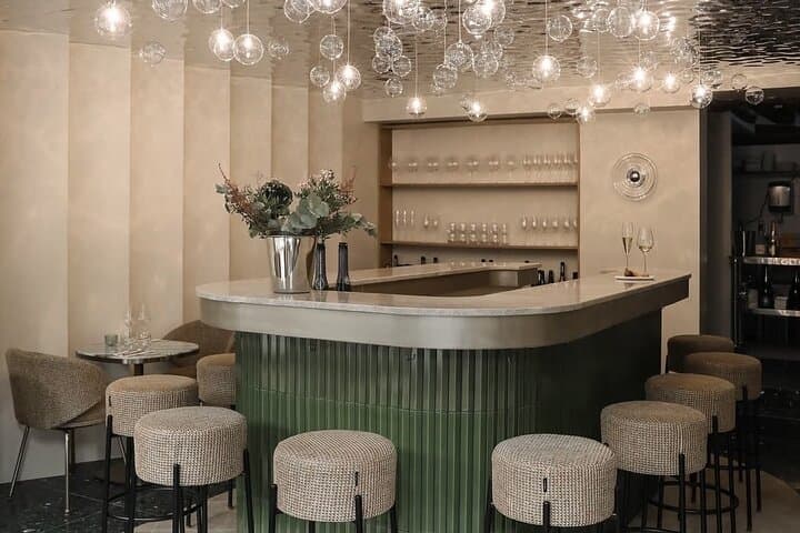 Tasting at Bubble Bliss Champagne Bar