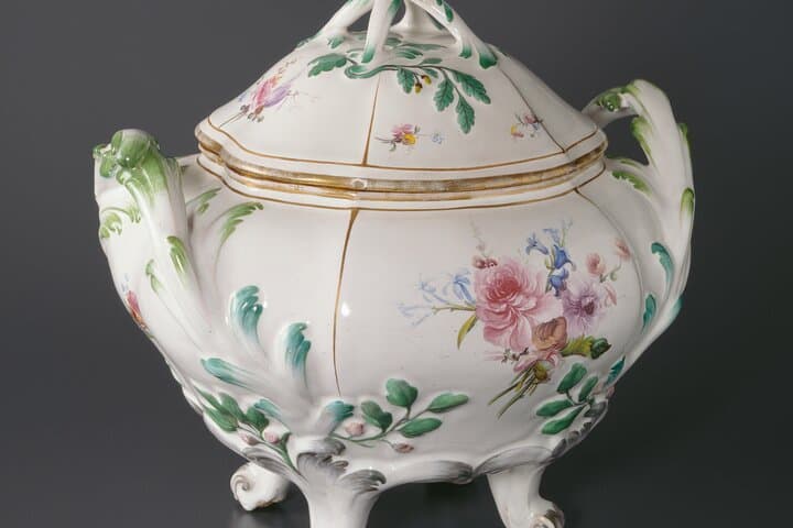 Skip the Line: Musée National Adrien Dubouché Ticket - Open Visit