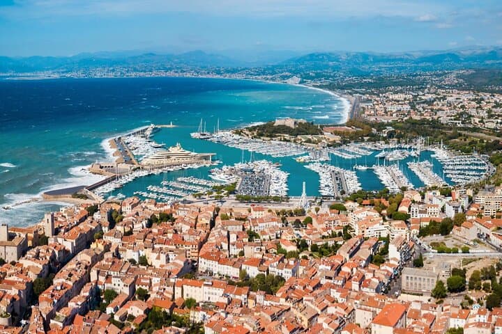Best Intro to Antibes in 2 hours with a Local