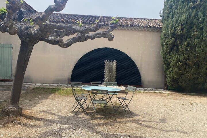 2 Best Villages of Var Region and Wine Tasting from Sanary port