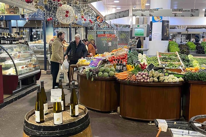Paris Marché d’Aligre Walking Tour with Chocolate and Cheese Tasting