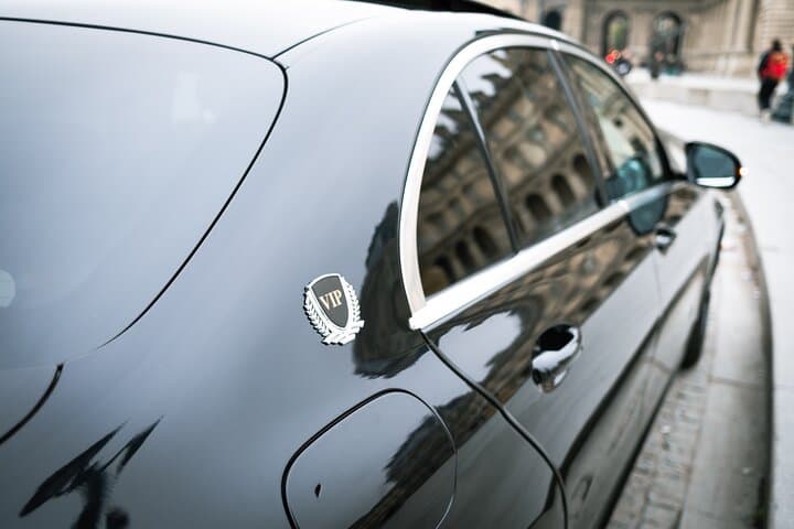 Paris: Private VIP Airport Transfers