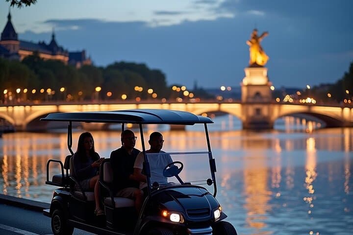 Glide along the Seine Riverbanks with a local expert, discovering Paris’s iconic monuments at night.