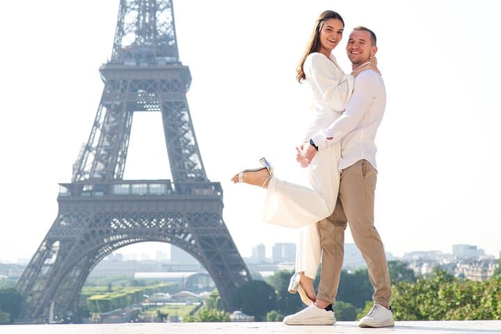 Parisian Photo Session by the Eiffel Tower