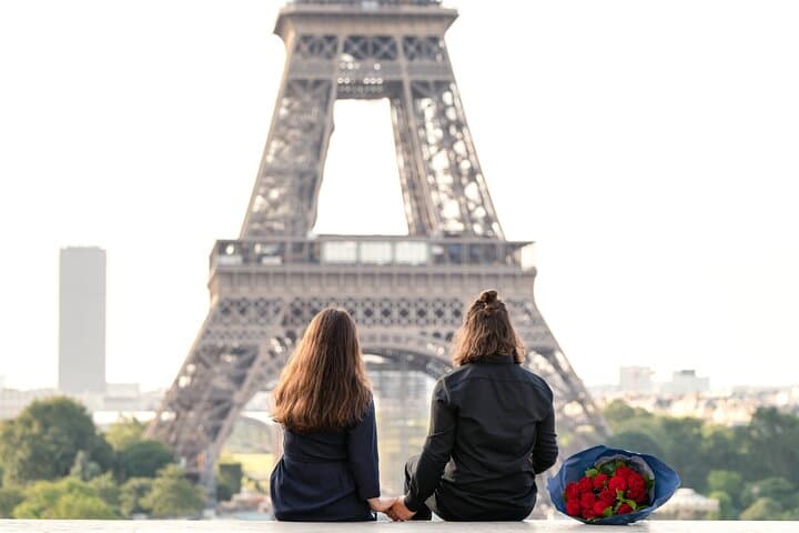 Parisian Photo Session by the Eiffel Tower