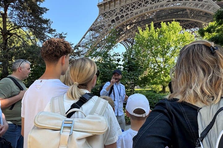 Eiffel Tower Guided Tour by Stairs with Optional Summit by Lift