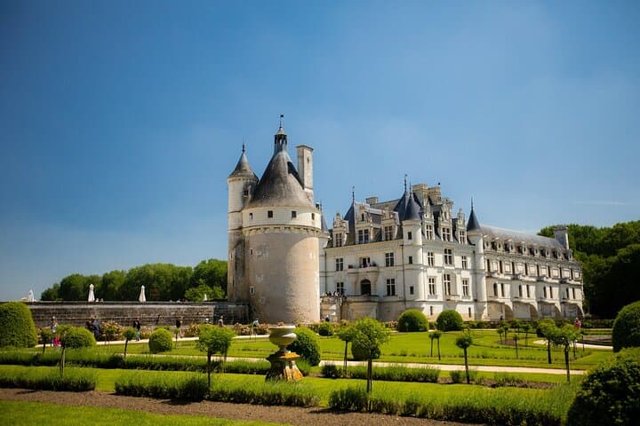 Full Day Loire Valley Guided Private Tour
