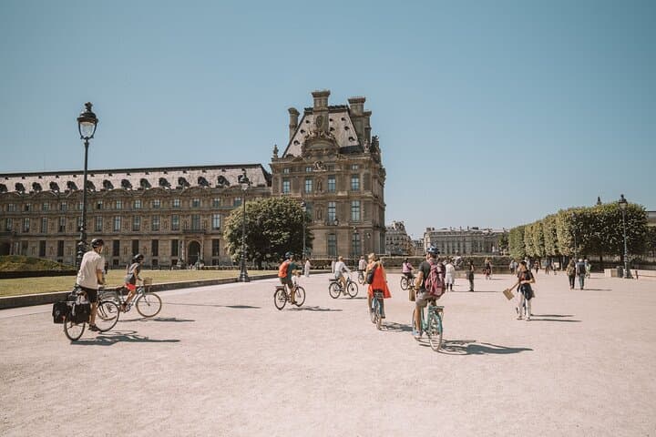 Explore Paris Highlights by Bike