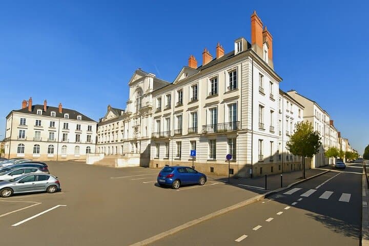 Nantes City Self-Guided Walking Tour with an APP
