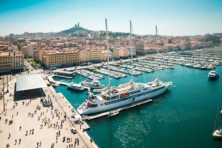 Private direct transfer: Nice>Marseille, English speaking driver