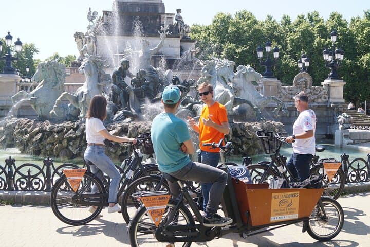 Bordeaux Guided Bike Tour for All Ages with a Local Guide