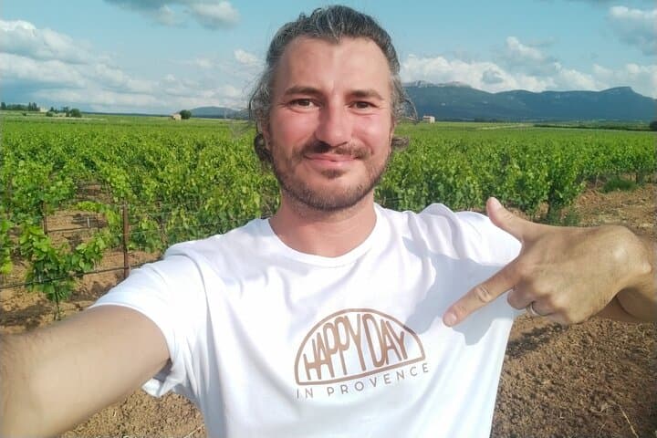 Aix-en-Provence Local Wine Tour : Aperitif, Pétanque & Villages