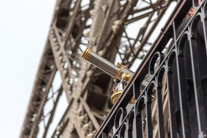 Eiffel Tower Tour up to Second Floor Access with a Private Guide