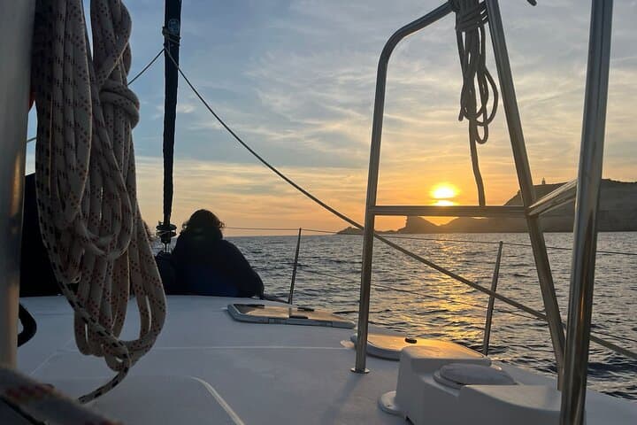 Bonifacio 3H30 Sunset Navigation