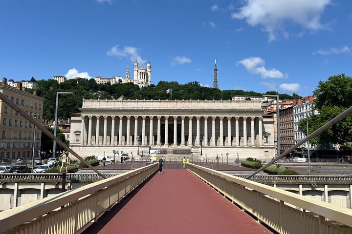 Pastries & Stories of Lyon with a Local Guide