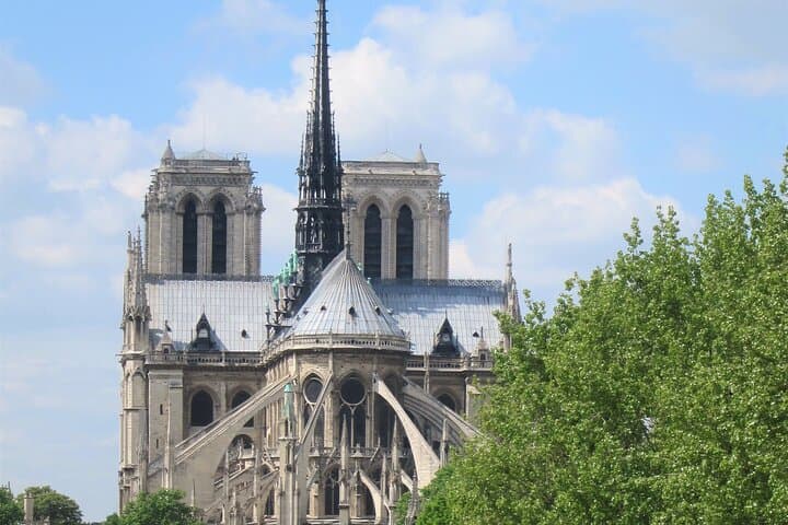Explore Paris in a Vintage Van
