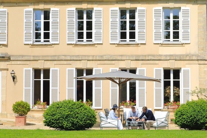 From Caen or Bayeux: D Day and Food Range Rover Half Day Tour