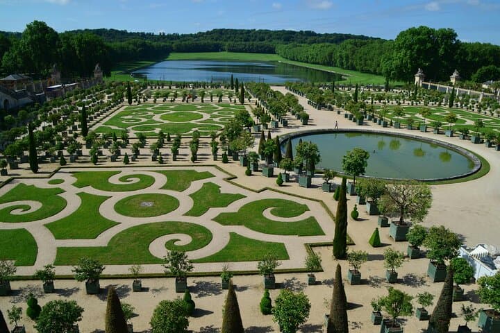 Versailles Private Tour | Palace, Gardens & Golf Cart