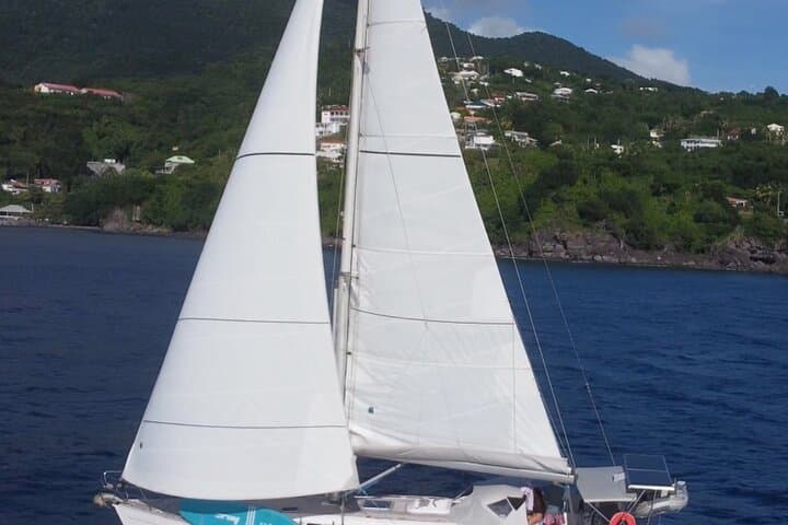 Sailboat tour to the island of Cannes
