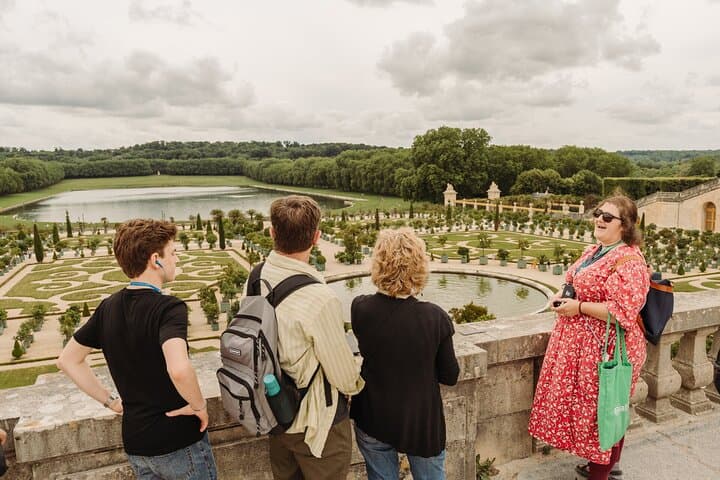 Paris to Versailles Small Group & Garden Access