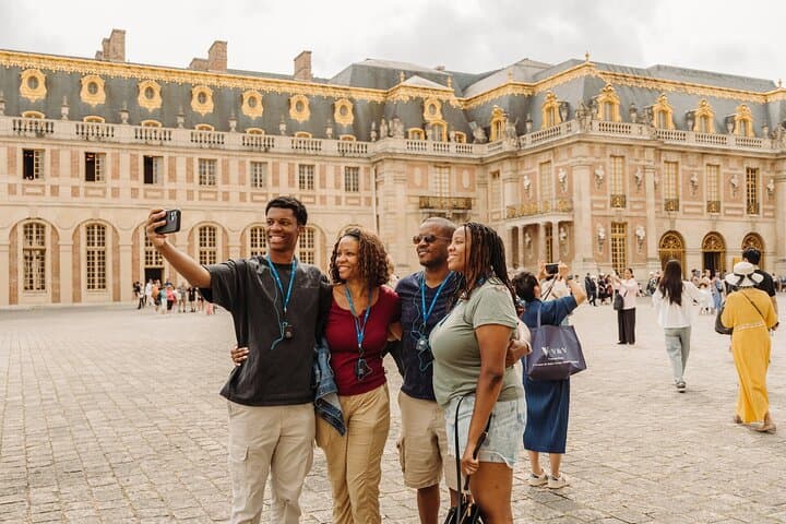 Paris to Versailles Small Group & Garden Access