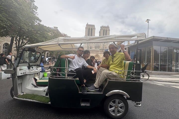 4 Hour Grand Paris Tour by Electric Tuk Tuk See Almost Everything