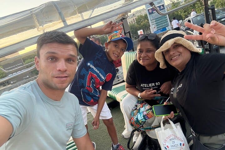 4 Hour Grand Paris Tour by Electric Tuk Tuk See Almost Everything