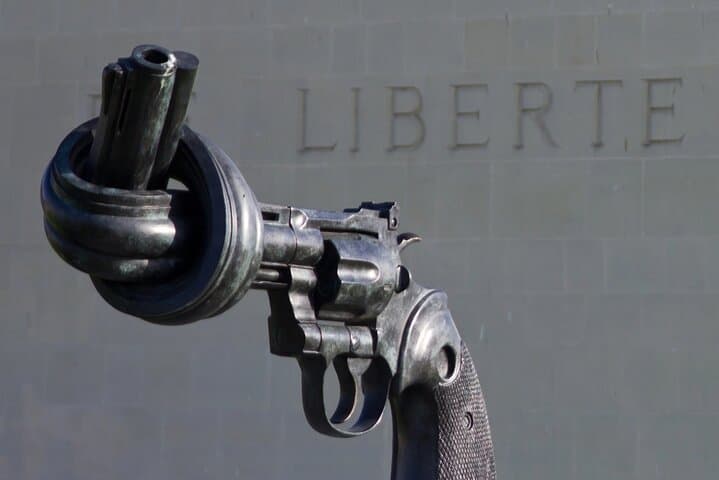 Normandy Day Tour from Paris D-Day Beaches and Caen Memorial