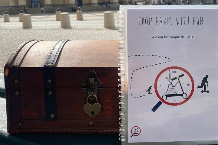 The game booklet and the safe: the symbols of your adventure From Paris with Fun, between culture and fun!