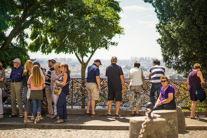 Paris Montmartre: 2-hour city tour in German