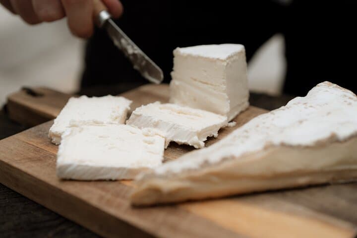 Bordeaux Wine, Pastries and Bistro Lunch by Food Lover Tour