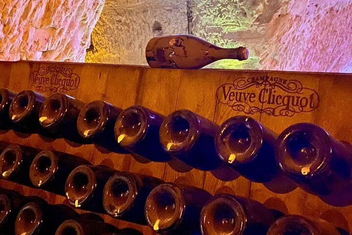 DeLuxe DOM PERIGNON Veuve Clicquot Tastings Michelin Lunch