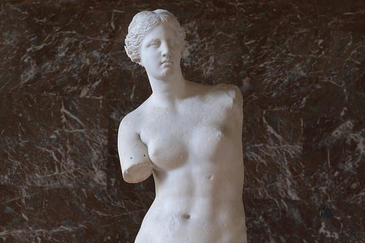 Paris: Louvre Museum Mona Lisa & Highlights Guided Tour