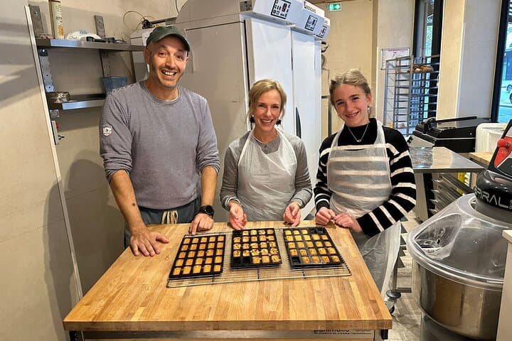 Award Winning Paris Bakery Experience in Bastille